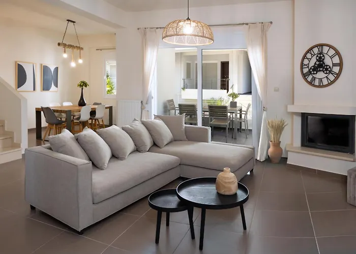 Amare Luxury Living *