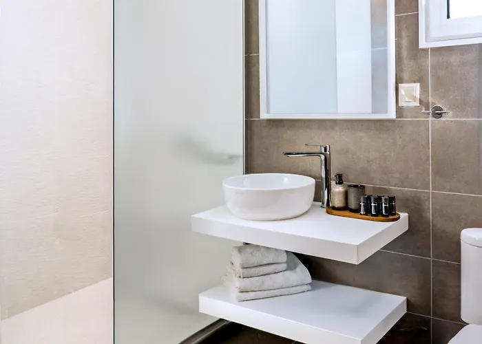 Amare Luxury Living *