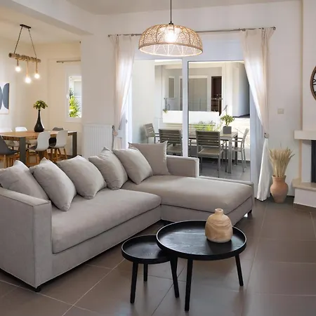 Amare Luxury Living *